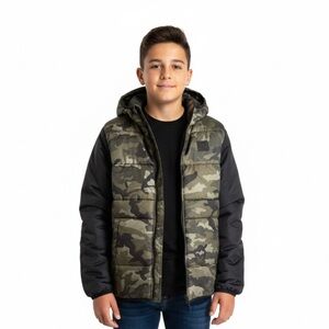Under Armour Boys' Camo Hooded Puffer Jacket - Olive Green & Black Used (9/10 )
